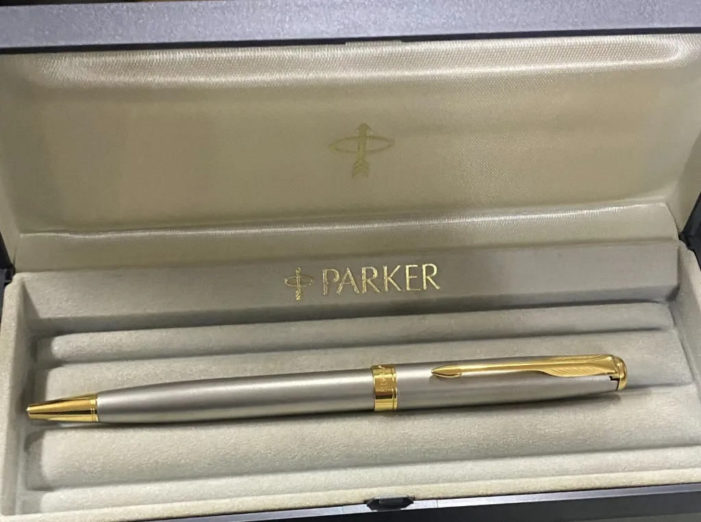 Boligrafo Parker Sonnet acero GT.