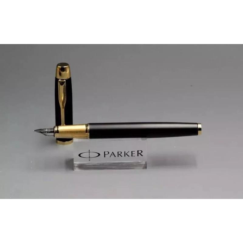 Parker  pluma estilografica IM negro mate Gt , punto M ,    caja y garantia Parker.