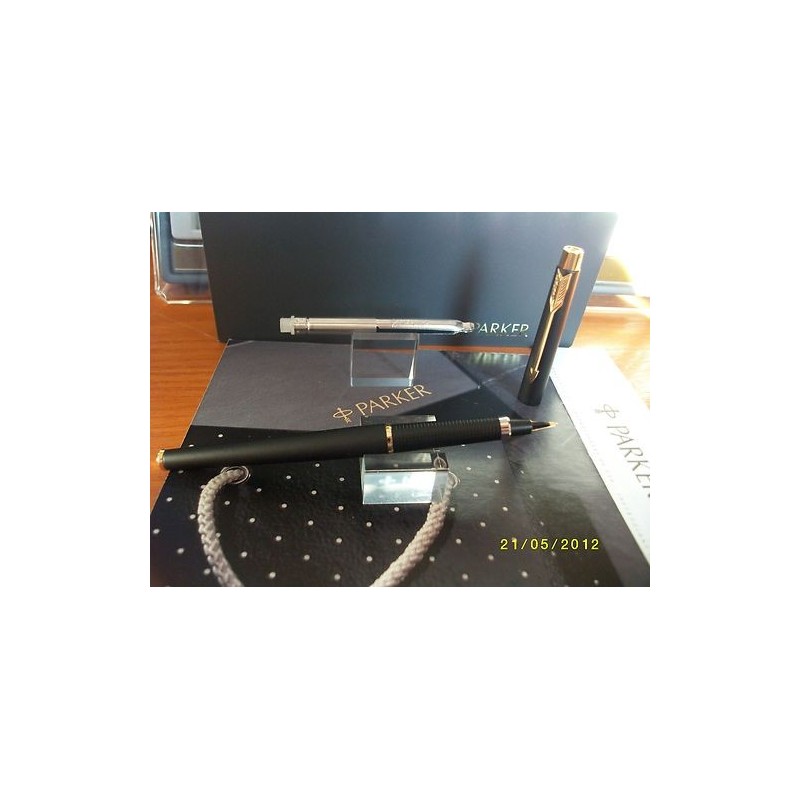 1 Pluma Parker Classic Flighter Negra GT.