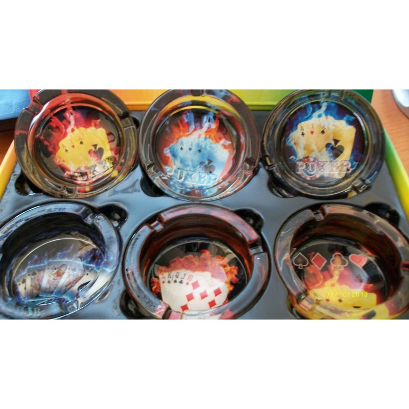 Caja con 6 ceniceros de cristal  POKER