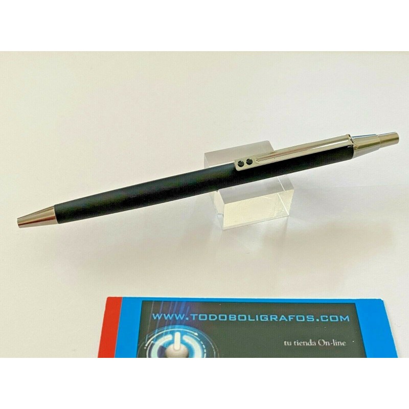 Inoxcrom  2001-  boligrafo metal lacado negro mate ct.. NUEVO A ESTRENAR.
