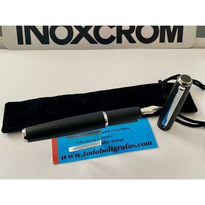Pluma Inoxcrom Cube m3 negra. Nueva en funda de terciopelo.